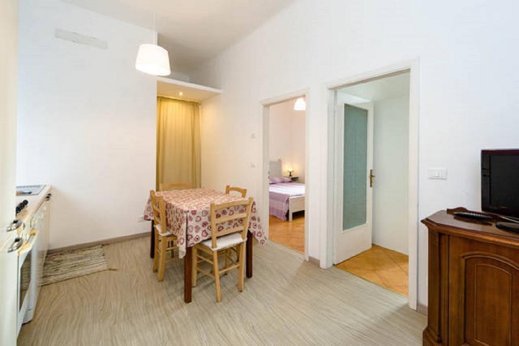 Varazze Apartment Rum bild
