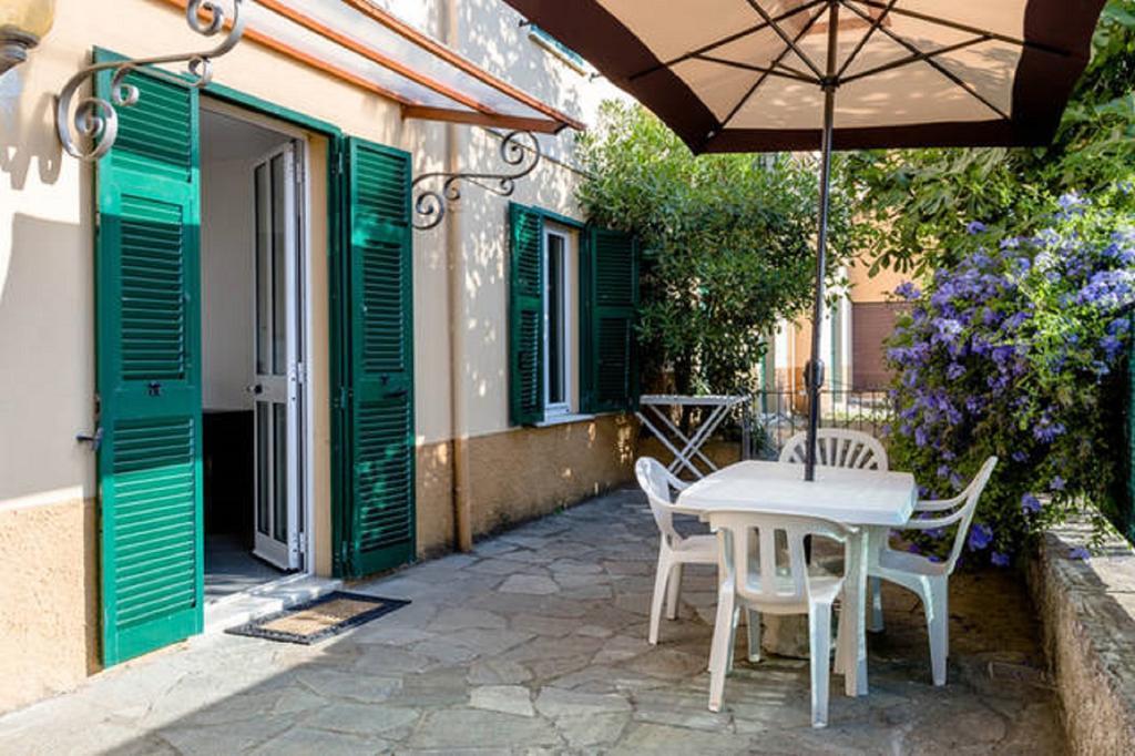 Varazze Apartment Rum bild